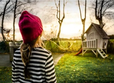 【案例分析】12岁女孩因父母关系不和及父亲重男轻女，导致自我封闭！