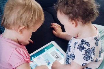 和青春期孩子相处太难？请牢记你有多对，就会有多错！