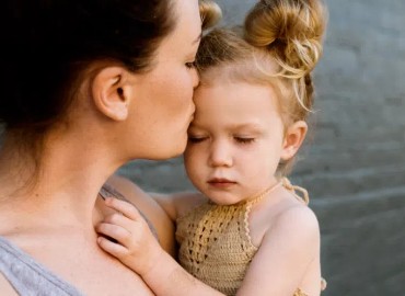 【案例分析】经常辱骂孩子的父母，却责怪孩子对他们不亲，杨绛先生：经常打压家人的人