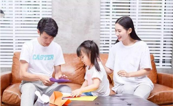 九州金榜 | 父母需要控制的不是孩子，而是自己那颗放不下的心